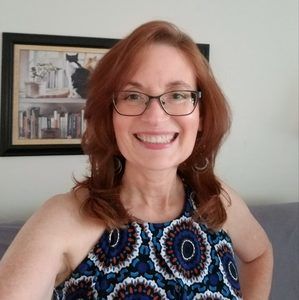 Meet your Posher, Crystal